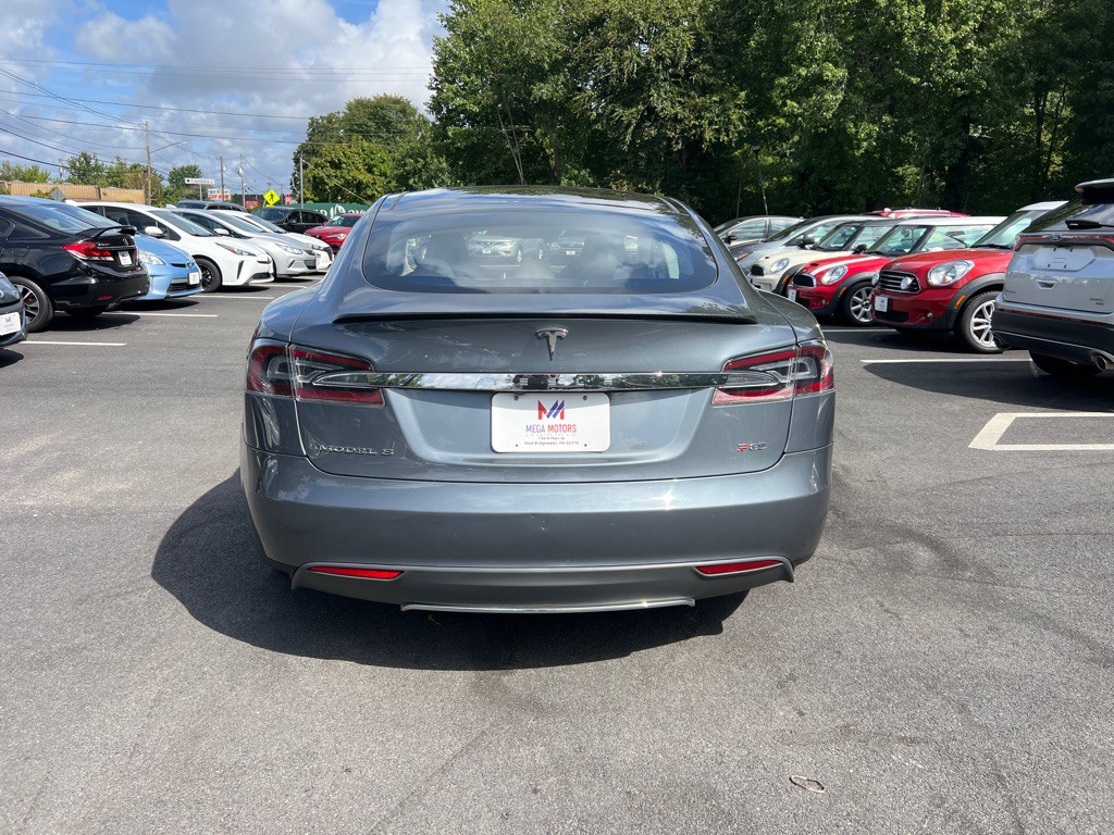 2013 Tesla Model S Image 9