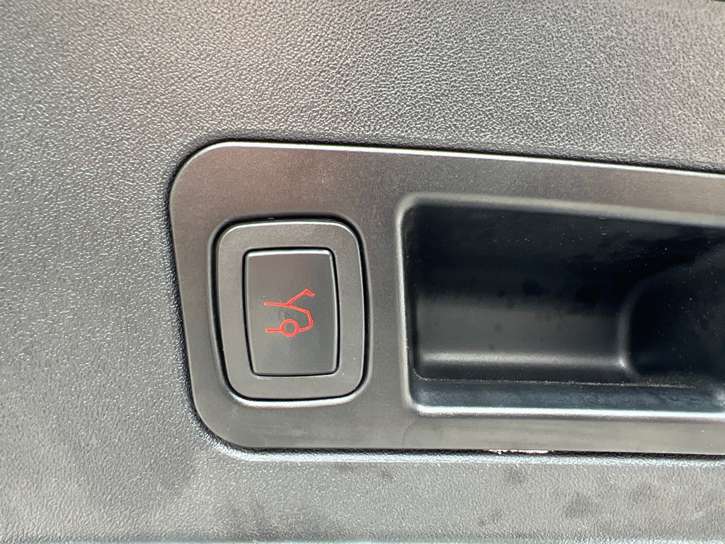 2013 Tesla Model S Image 14