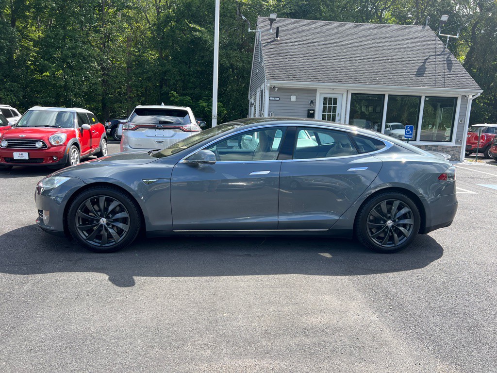 2013 Tesla Model S Image 16