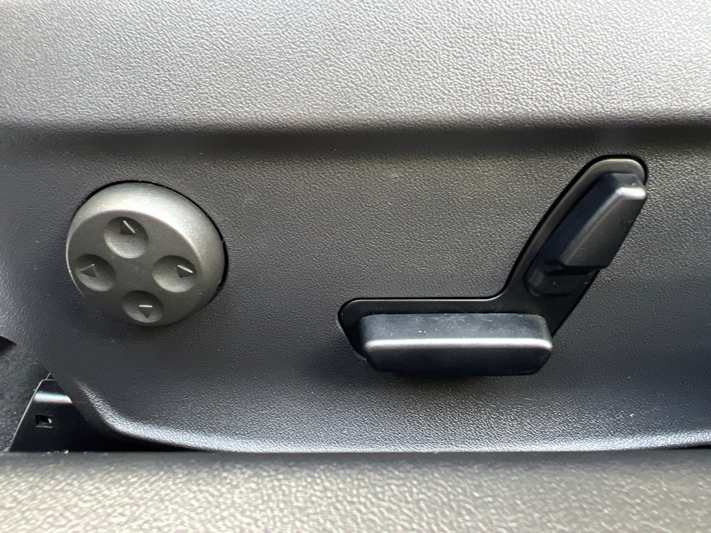 2013 Tesla Model S Image 22