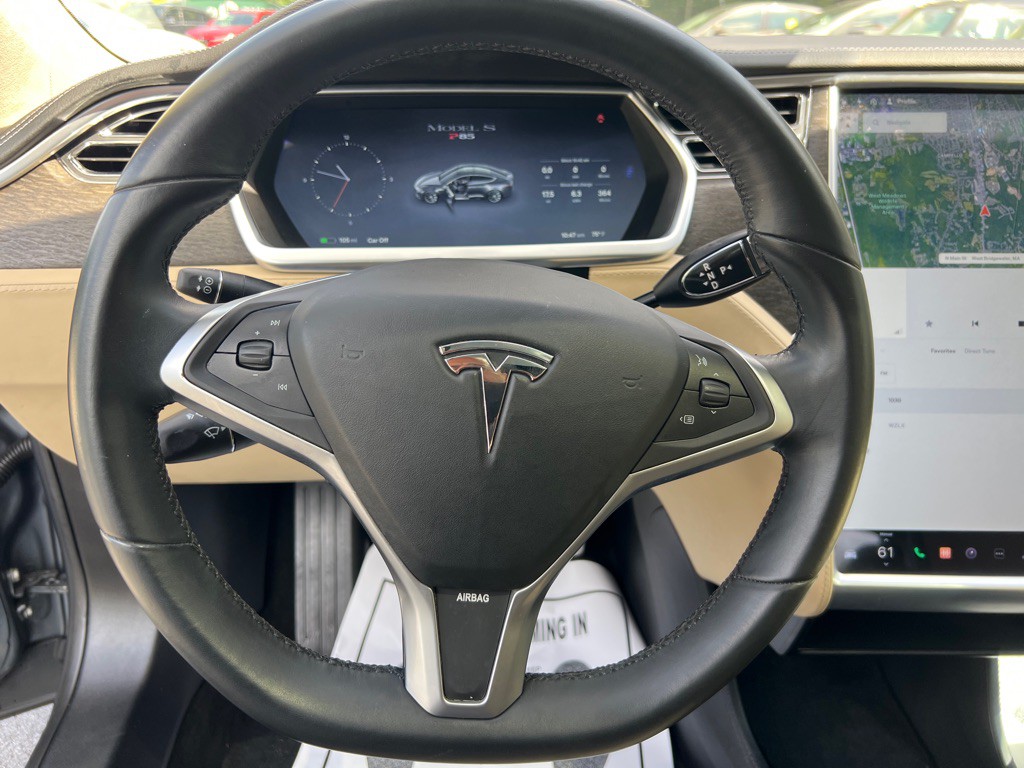 2013 Tesla Model S Image 23