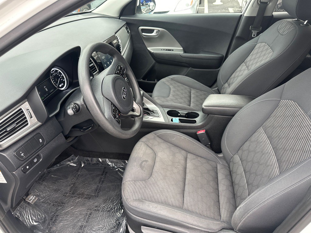 2017 Kia Niro Image 15
