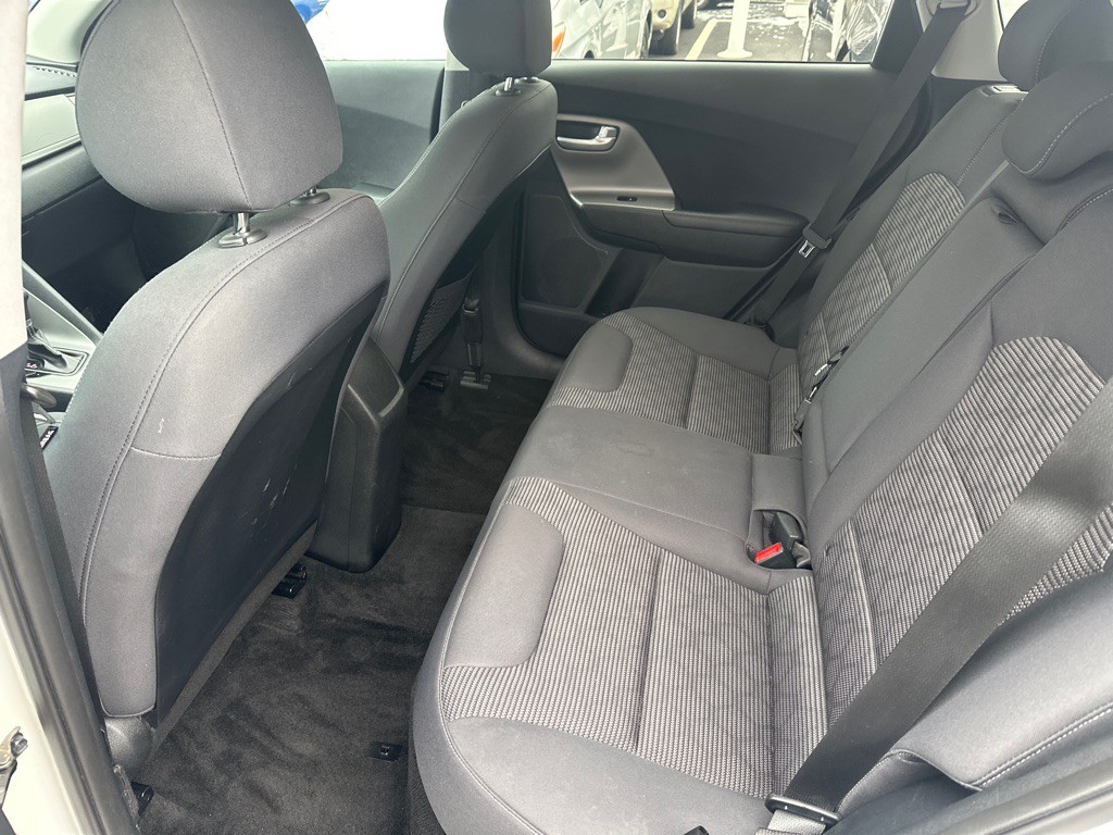 2017 Kia Niro Image 17