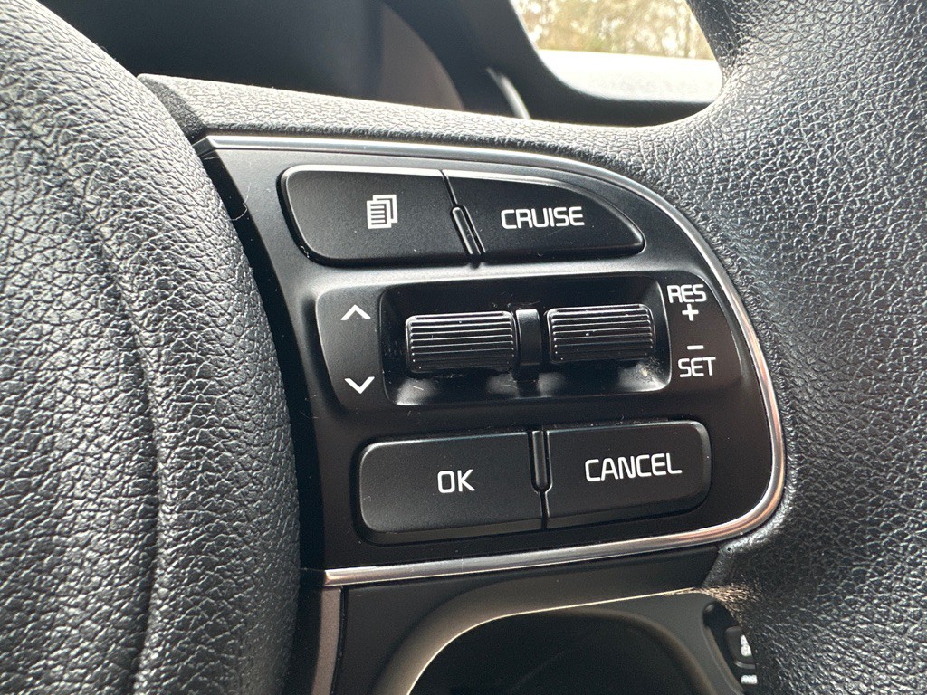 2017 Kia Niro Image 30