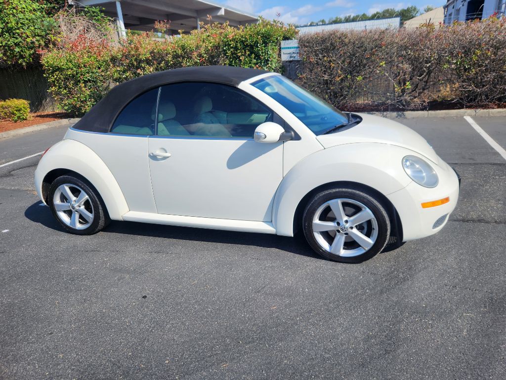 2007 Volkswagen Beetle Image 12