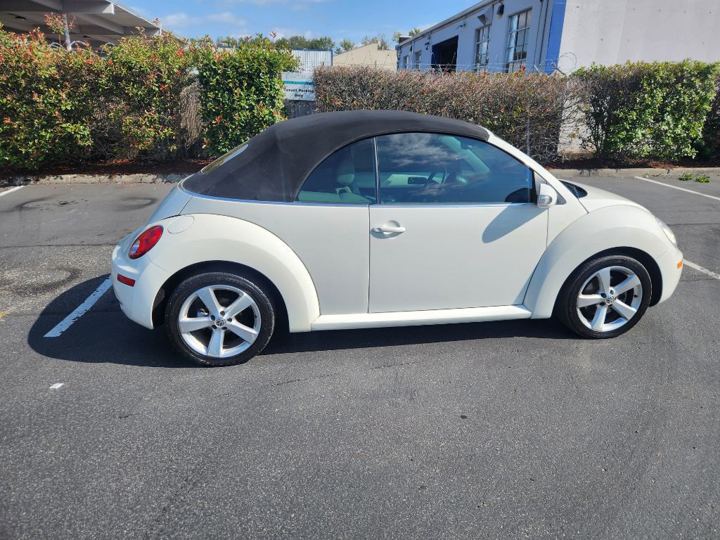 2007 Volkswagen Beetle Image 17