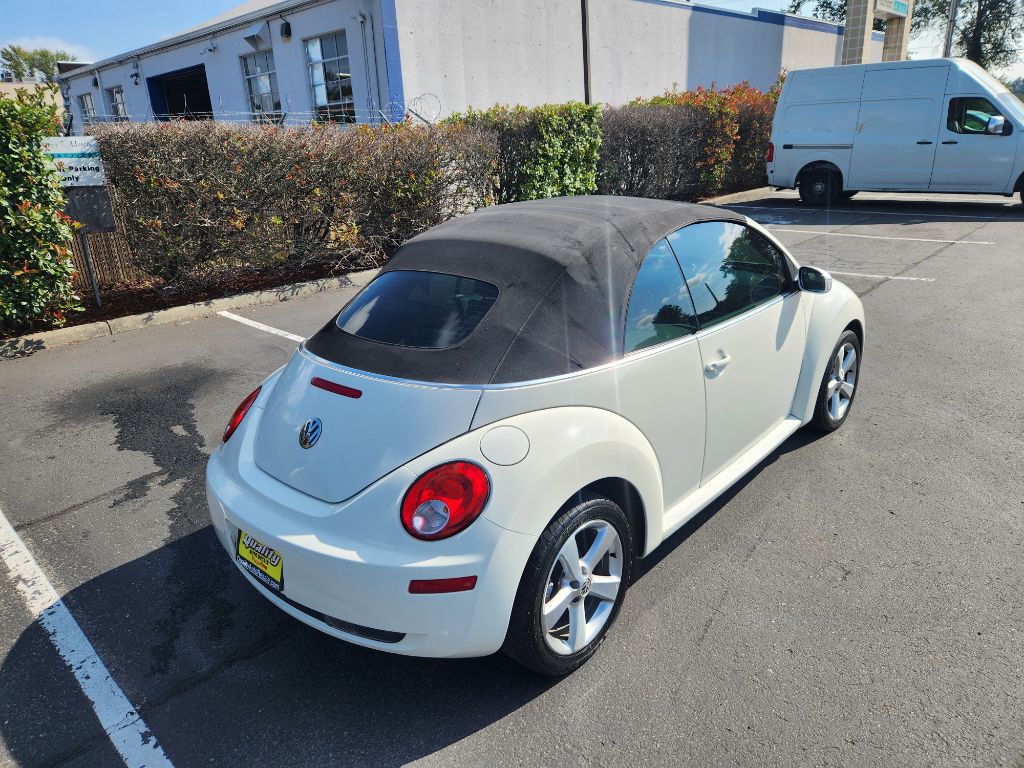 2007 Volkswagen Beetle Image 19