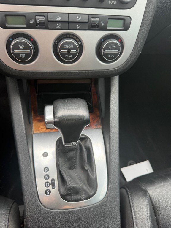 2007 Volkswagen Eos Image 16