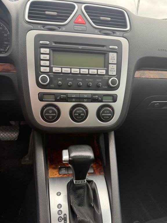 2007 Volkswagen Eos Image 17