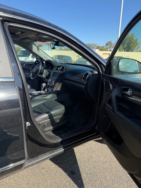 2017 Buick Enclave Image 5