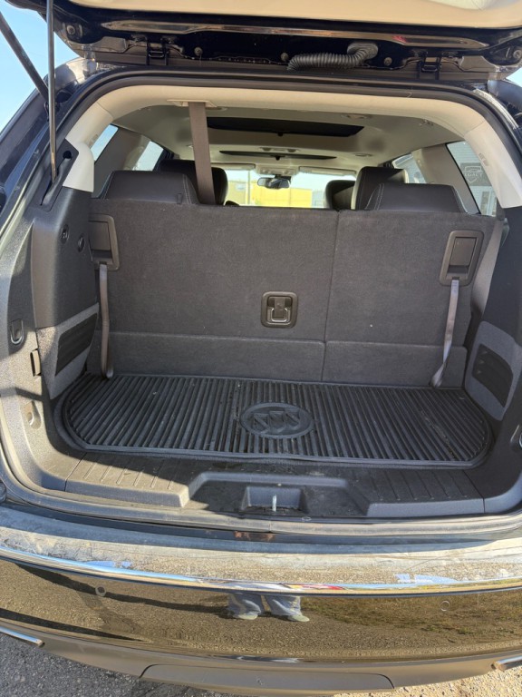 2017 Buick Enclave Image 9