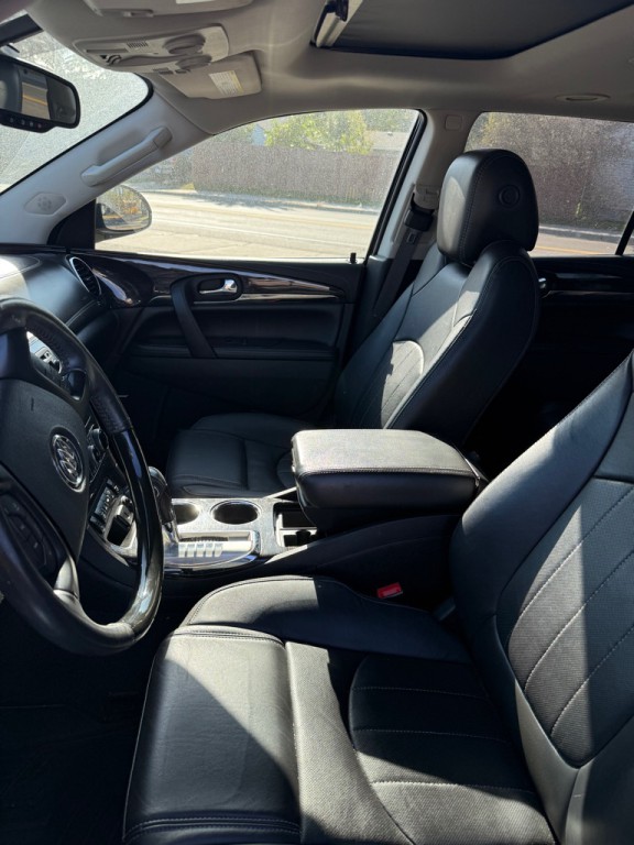 2017 Buick Enclave Image 18