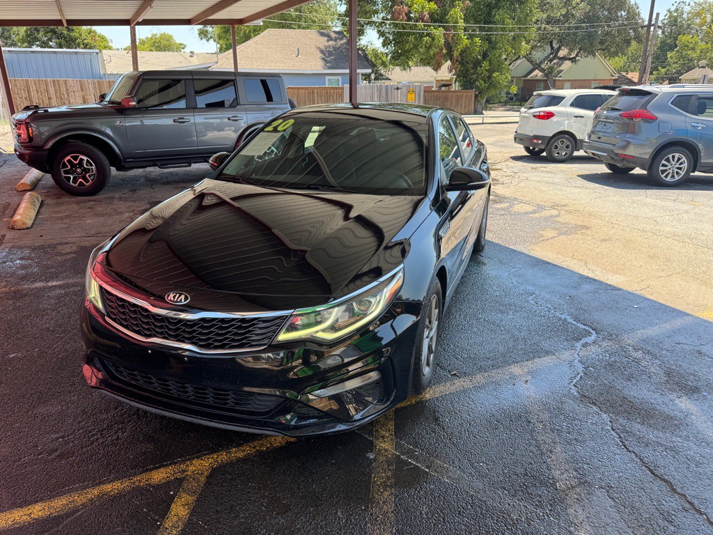 2020 Kia Optima Image 1
