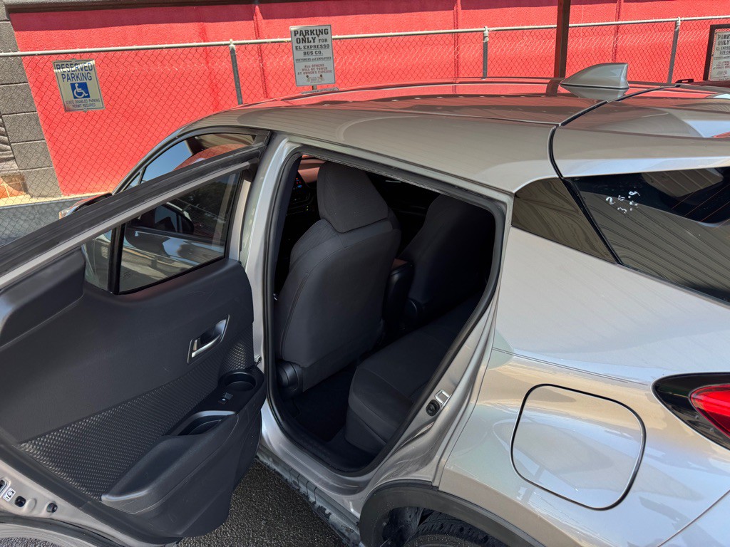 2019 Toyota C-HR Image 6