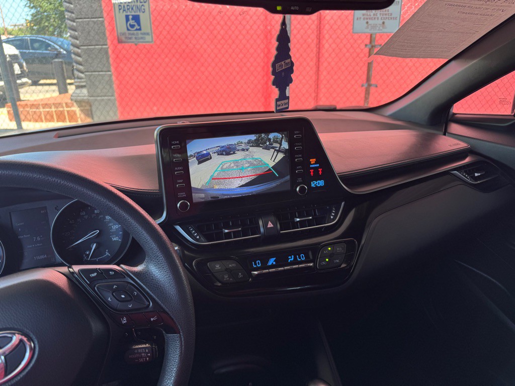 2019 Toyota C-HR Image 9