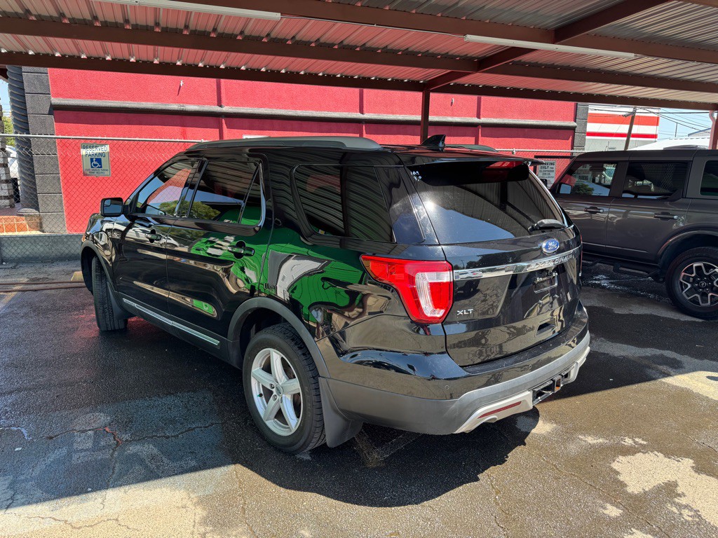 2016 Ford Explorer Image 4