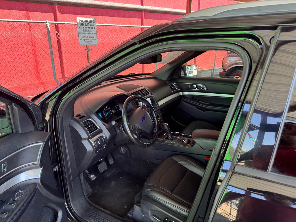 2016 Ford Explorer Image 6