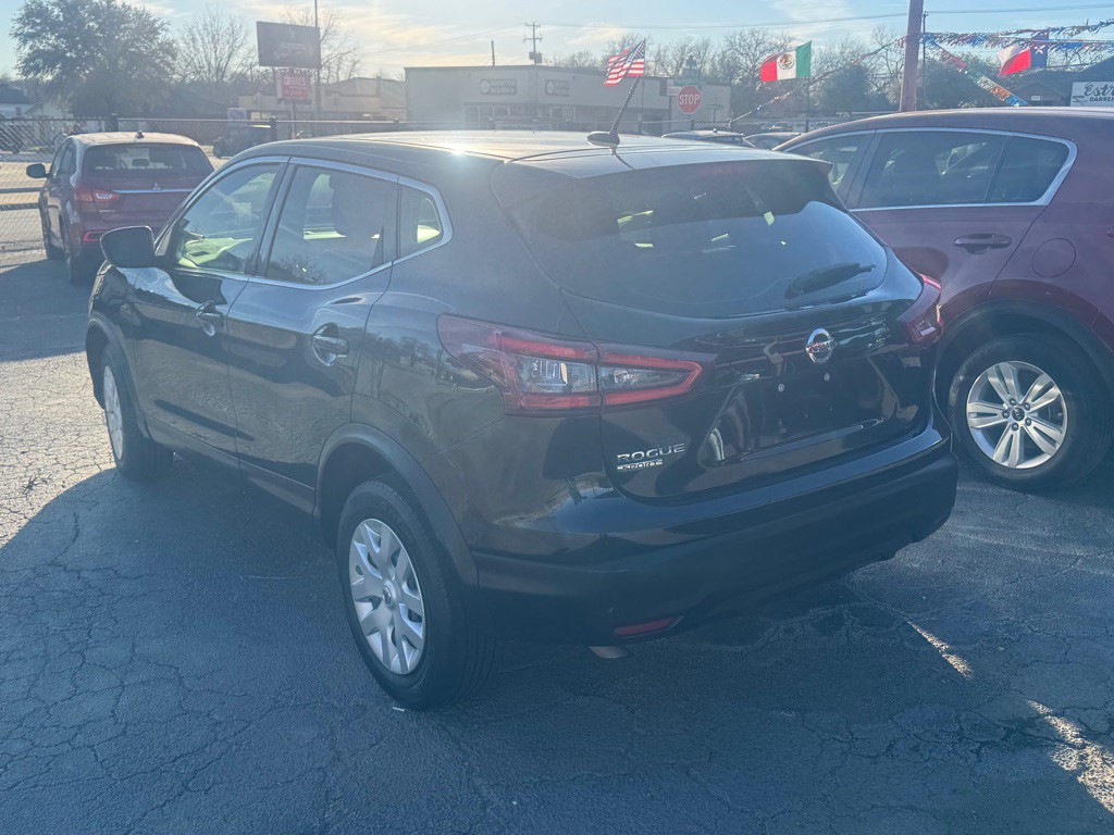 2020 Nissan Rogue Image 4