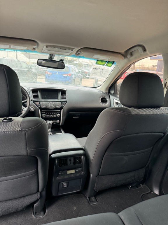2018 Nissan Pathfinder Image 9