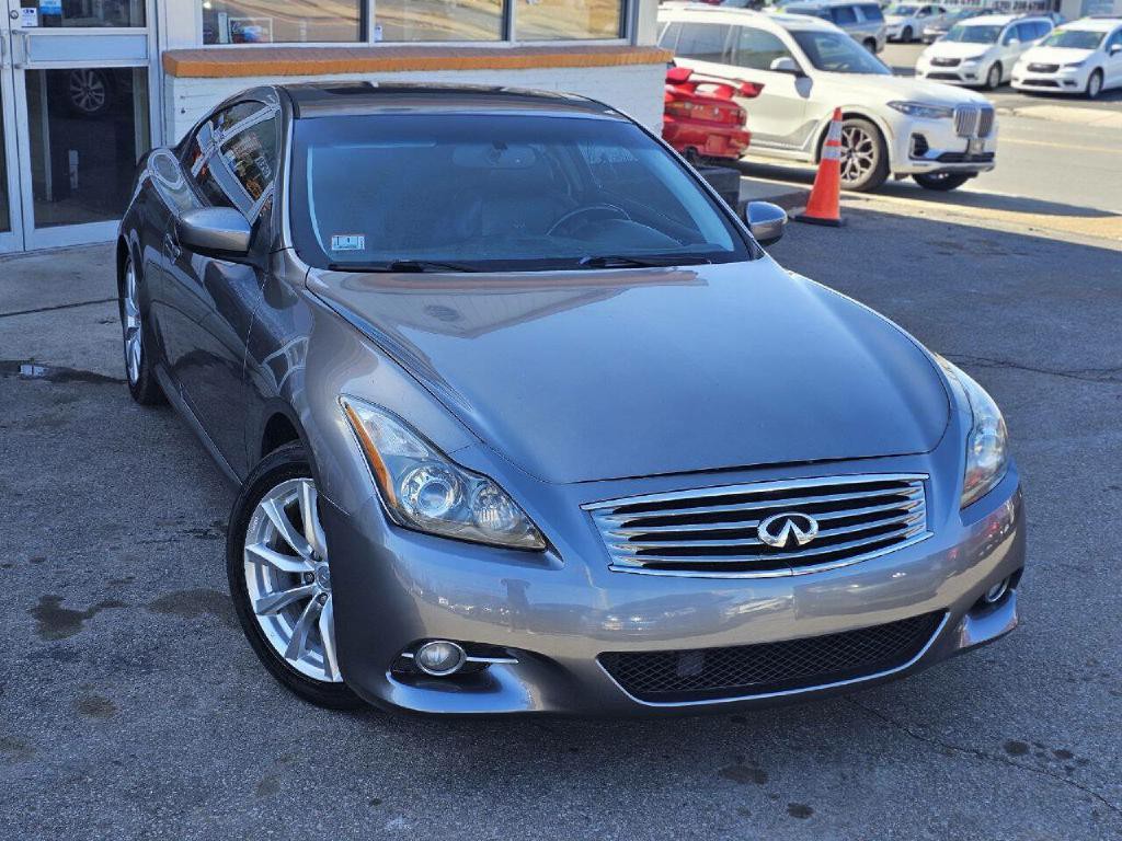 2011 INFINITI G37 Image 6