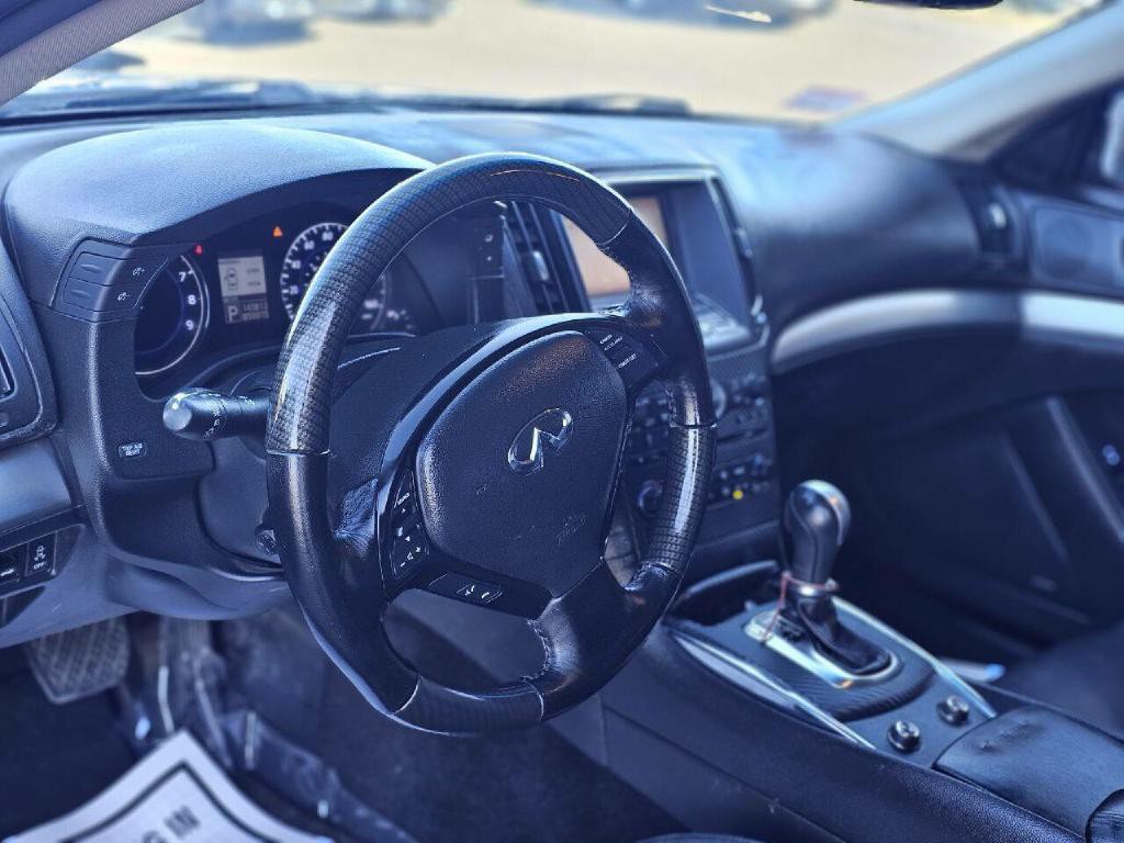 2011 INFINITI G37 Image 31