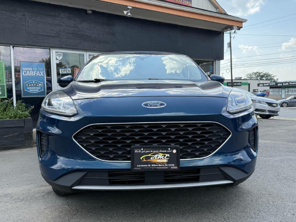 2020 Ford Escape Image 3