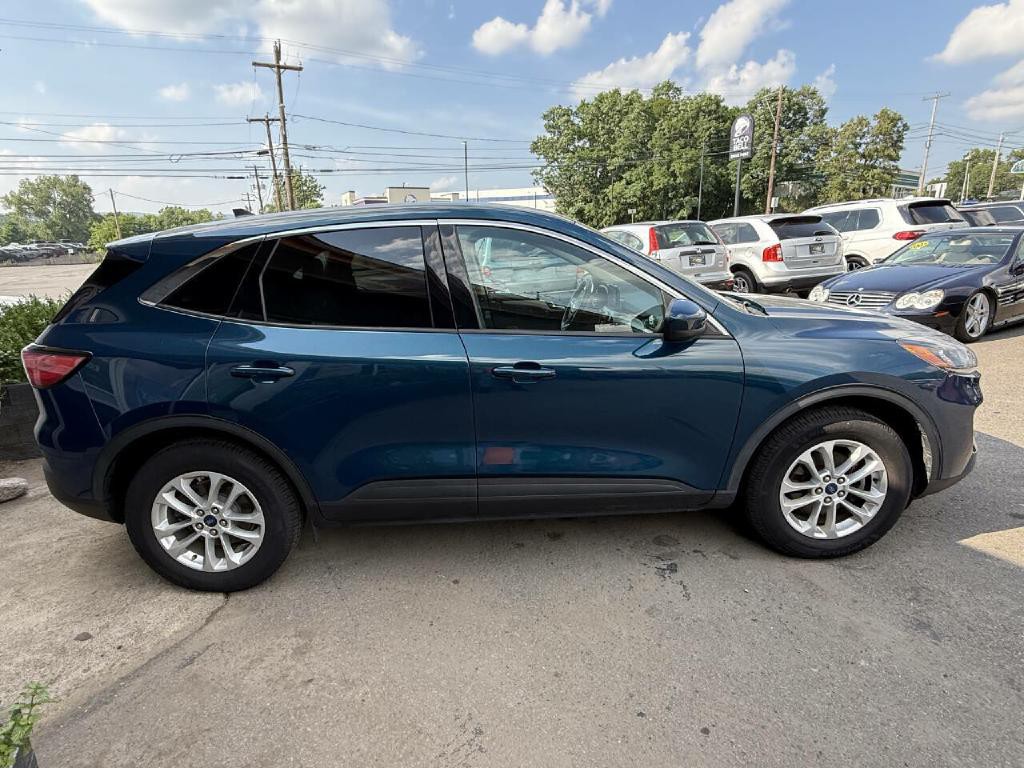 2020 Ford Escape Image 8