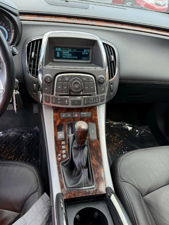 2012 Buick Lacrosse Image 21