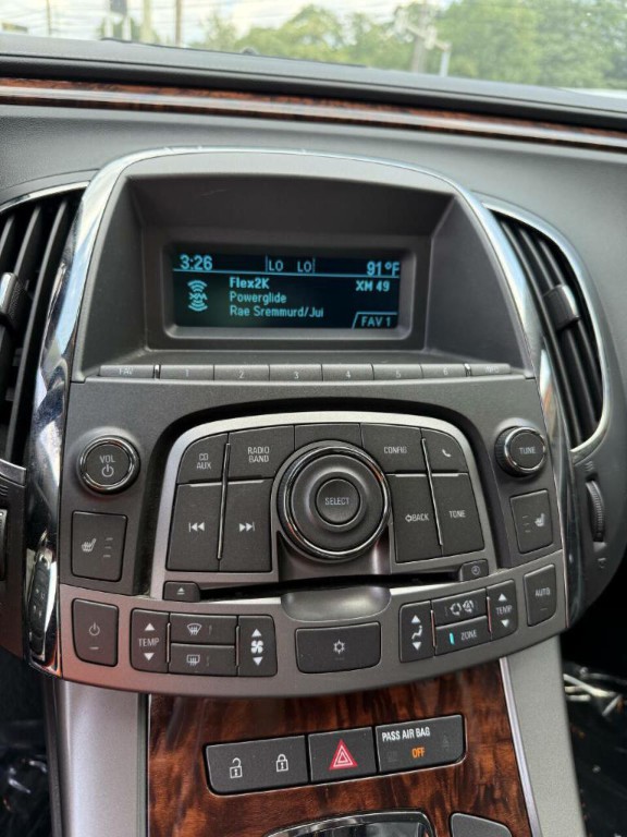 2012 Buick Lacrosse Image 23