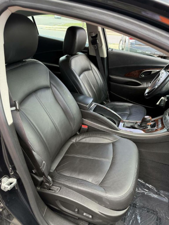 2012 Buick Lacrosse Image 24