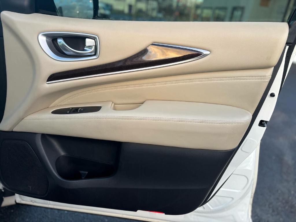 2015 INFINITI QX60 Image 40