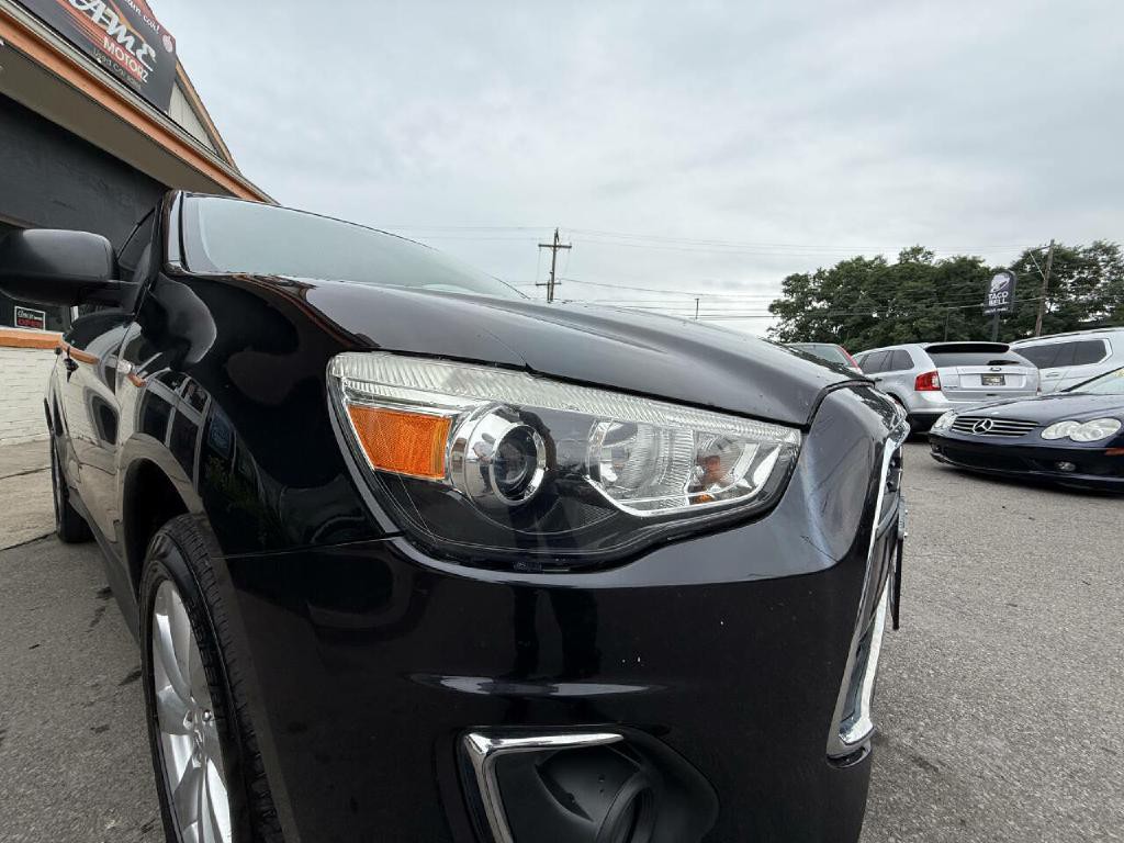 2015 Mitsubishi Outlander Image 13