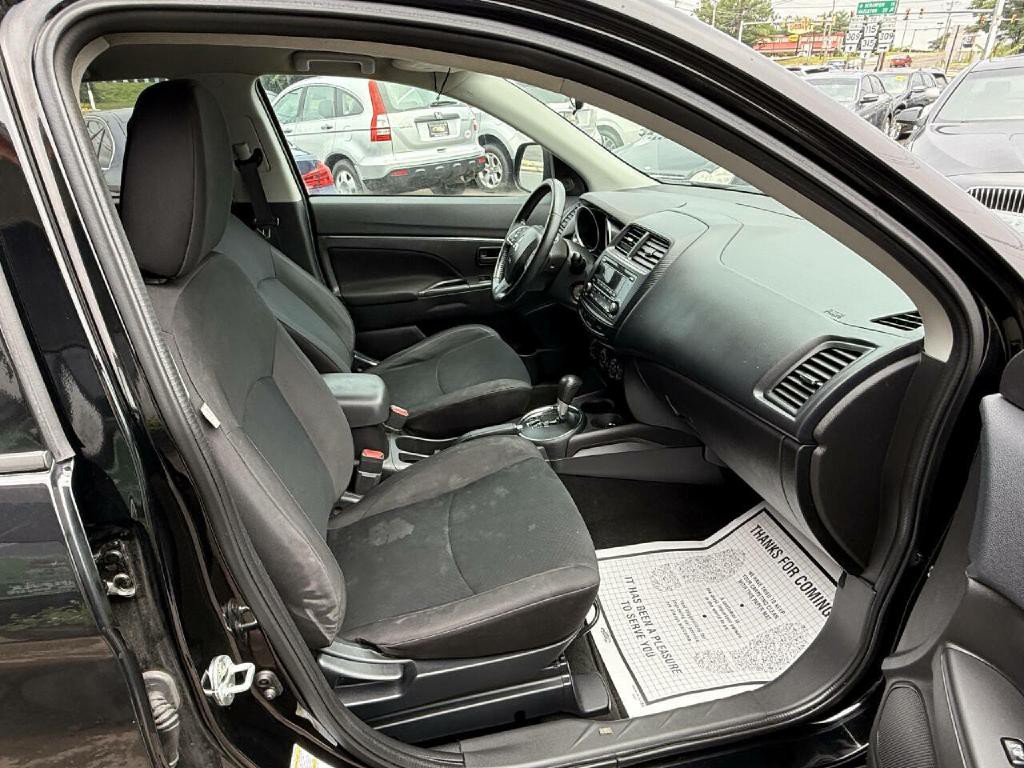 2015 Mitsubishi Outlander Image 20