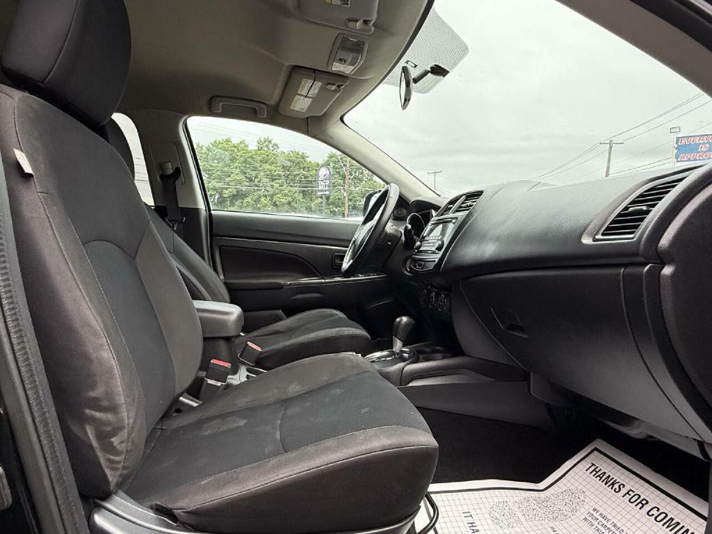 2015 Mitsubishi Outlander Image 21