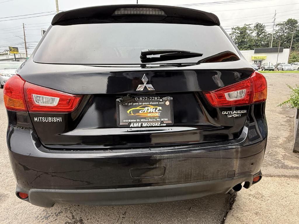 2015 Mitsubishi Outlander Image 33