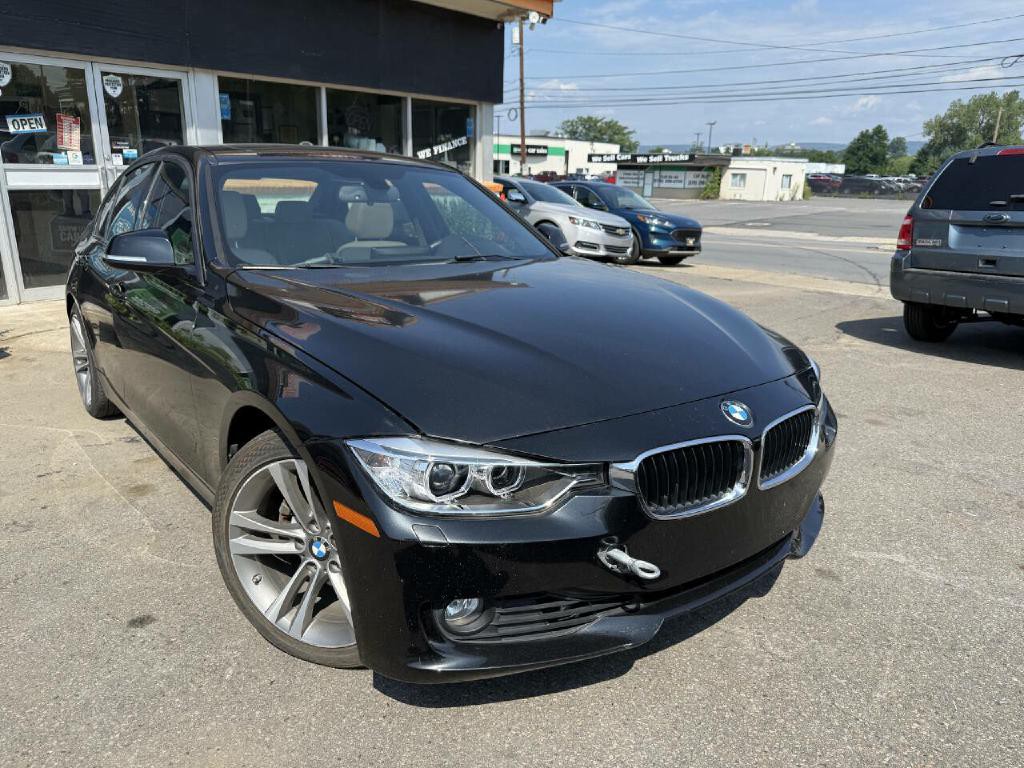 2015 BMW 3 Series Image 2