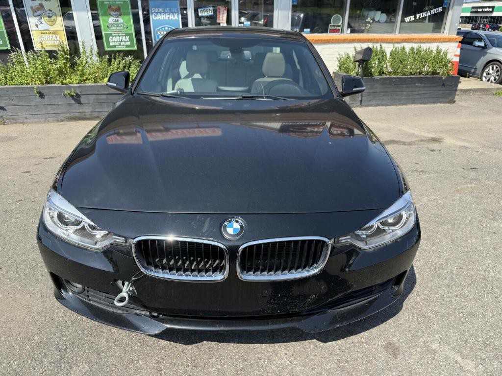 2015 BMW 3 Series Image 3