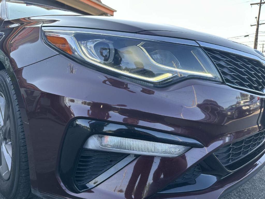 2020 Kia Optima Image 11