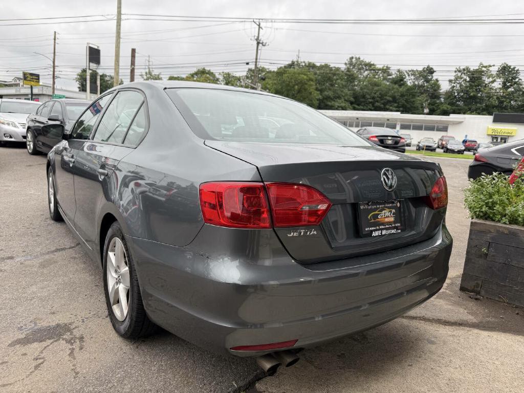 2014 Volkswagen Jetta Image 8