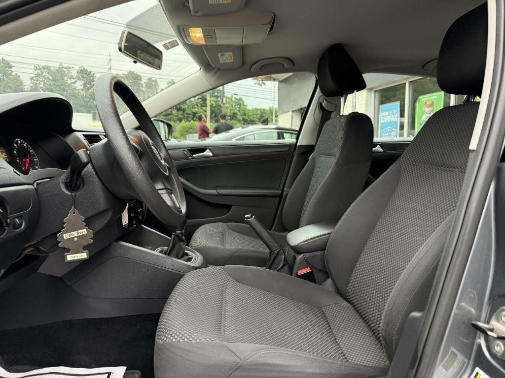 2014 Volkswagen Jetta Image 17