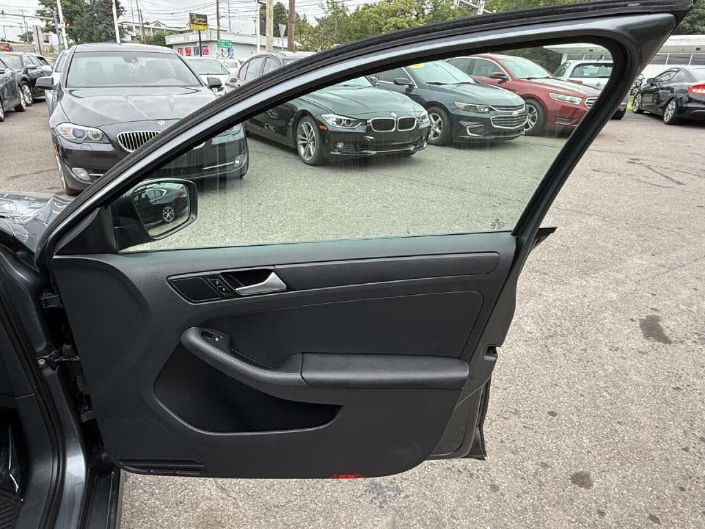 2014 Volkswagen Jetta Image 21