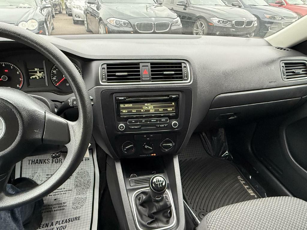 2014 Volkswagen Jetta Image 24