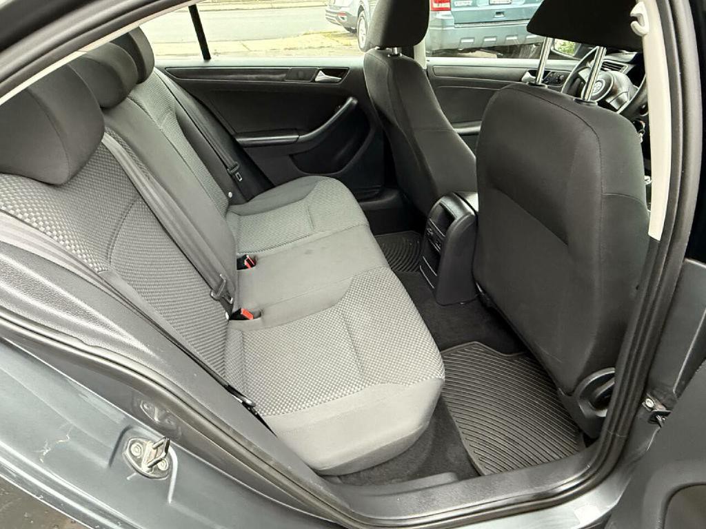 2014 Volkswagen Jetta Image 27