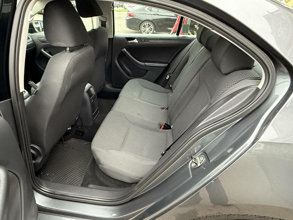 2014 Volkswagen Jetta Image 29