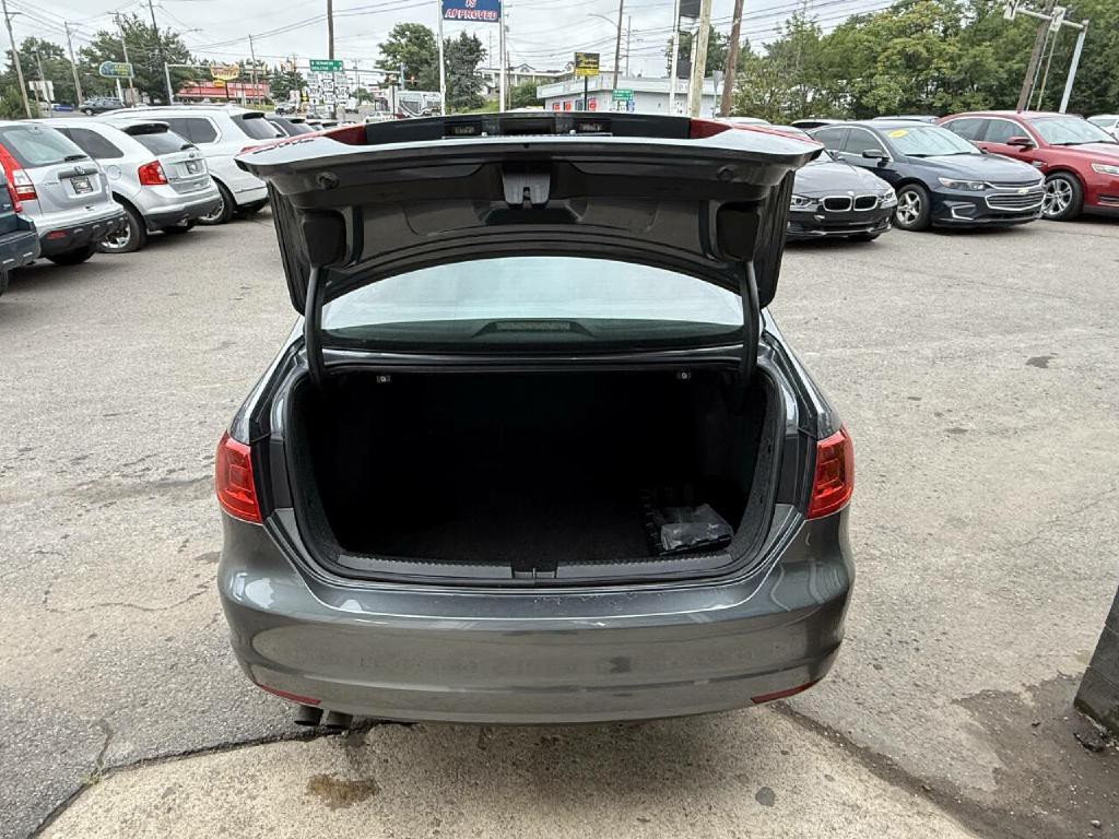 2014 Volkswagen Jetta Image 31
