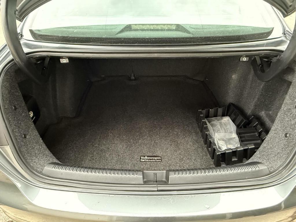 2014 Volkswagen Jetta Image 32