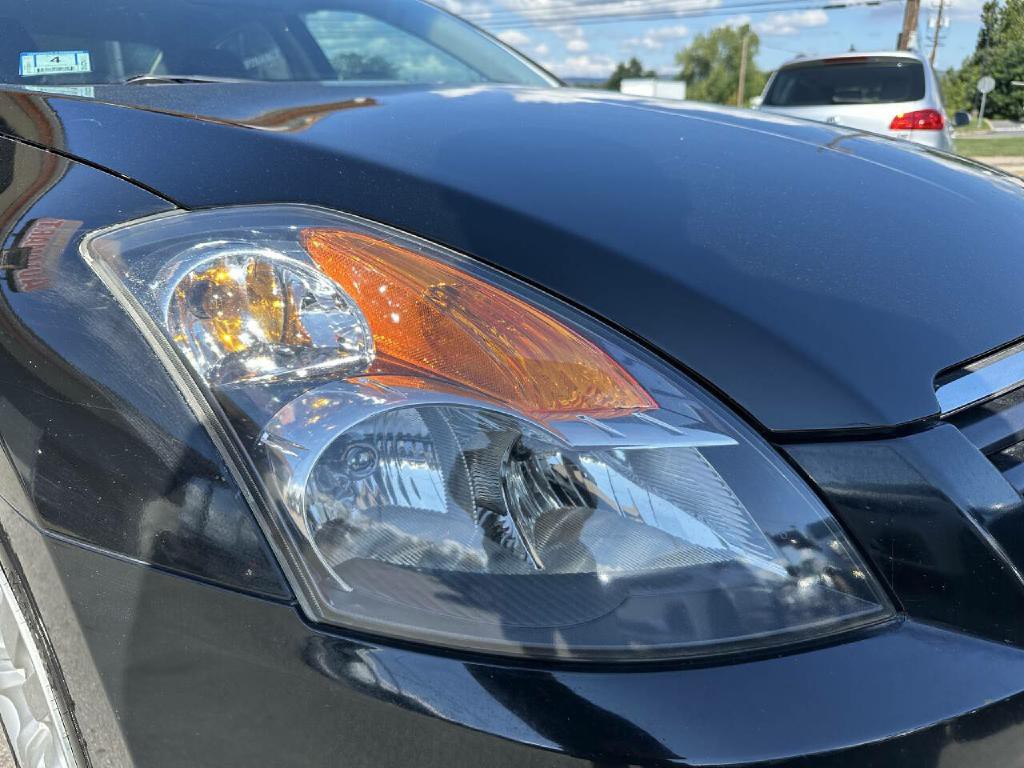 2009 Nissan Altima Image 17