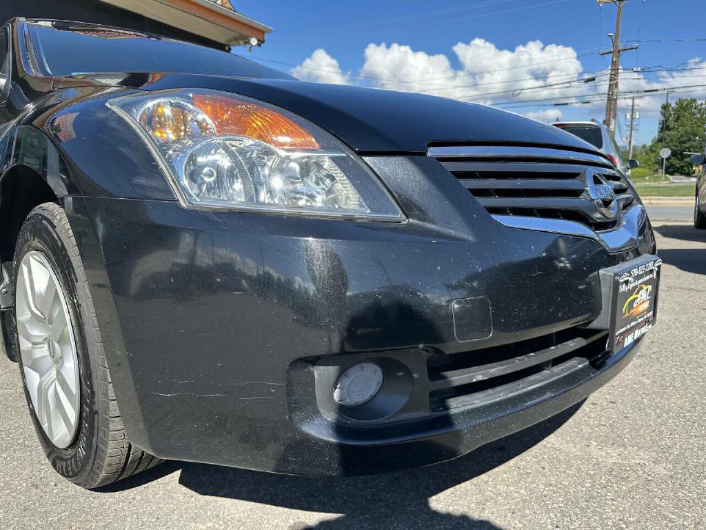 2009 Nissan Altima Image 18