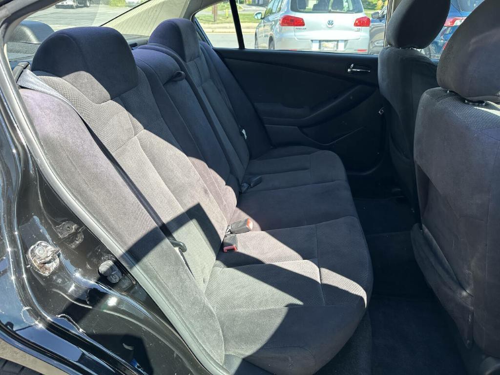 2009 Nissan Altima Image 35