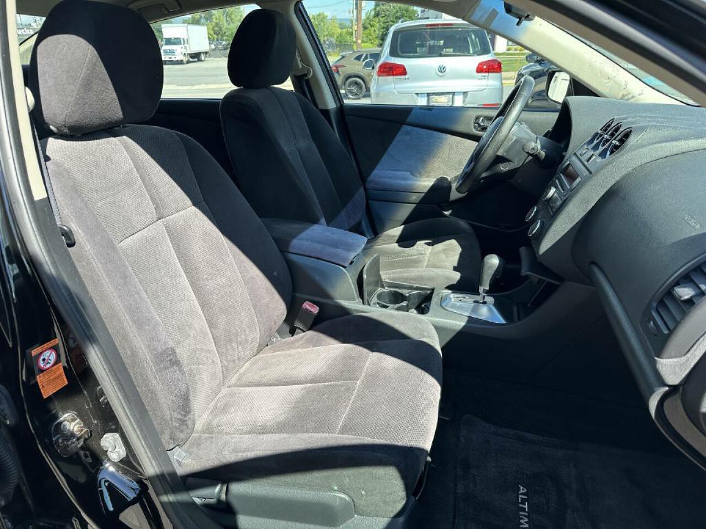 2009 Nissan Altima Image 37